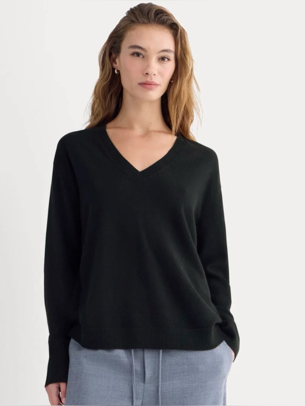 Everlane cashmere v-neck sweater in black XL